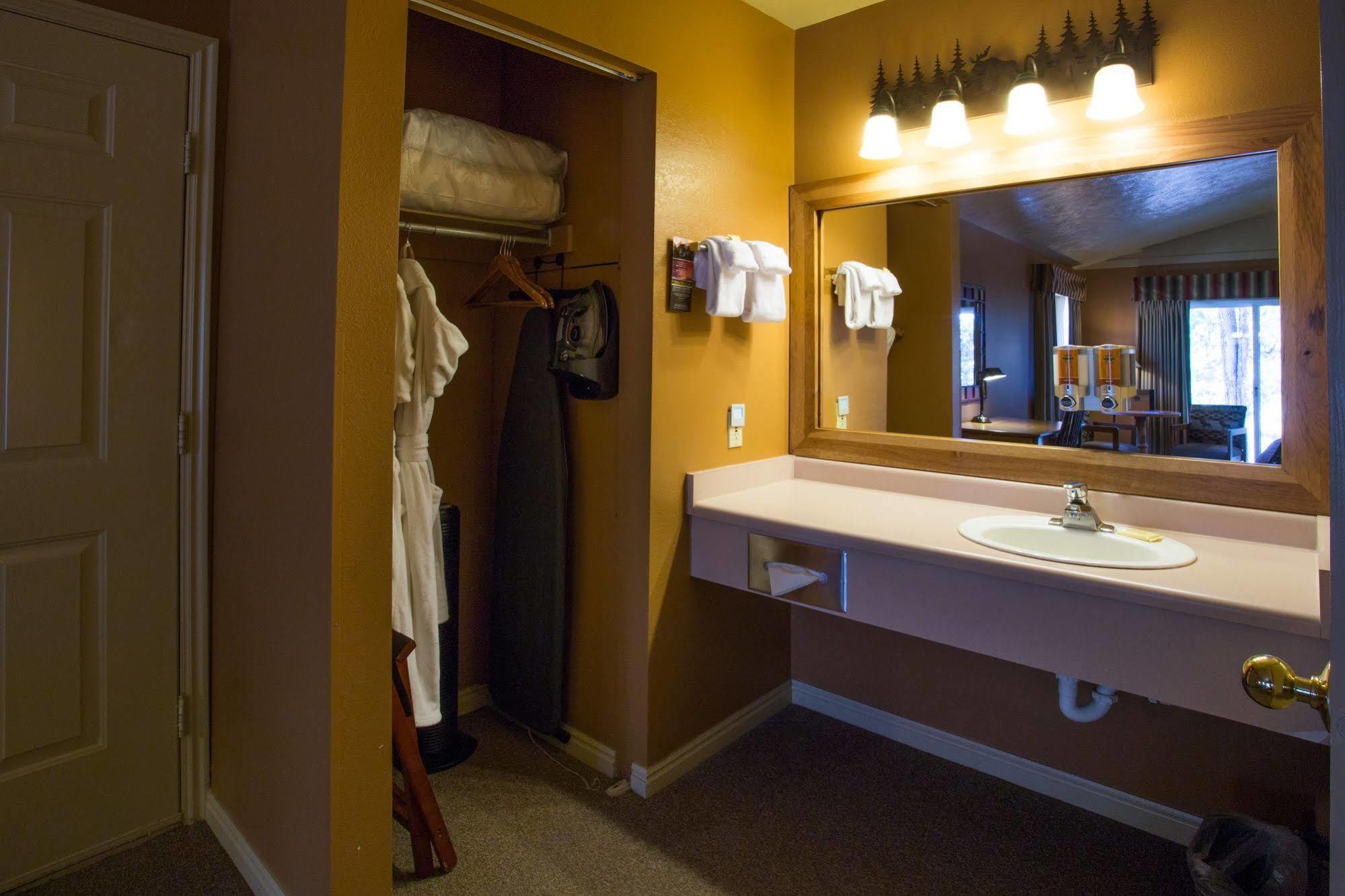 Headwaters Lodge & Cabins At Flagg Ranch 모란 외부 사진